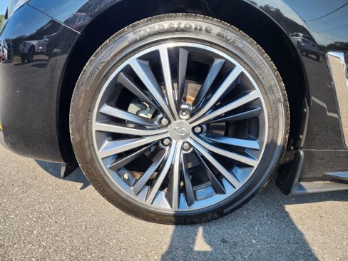 Used 2017 INFINITI Q60 2.0t image 11