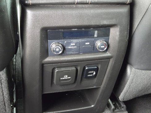Used 2018 Chevrolet Traverse LT image 21