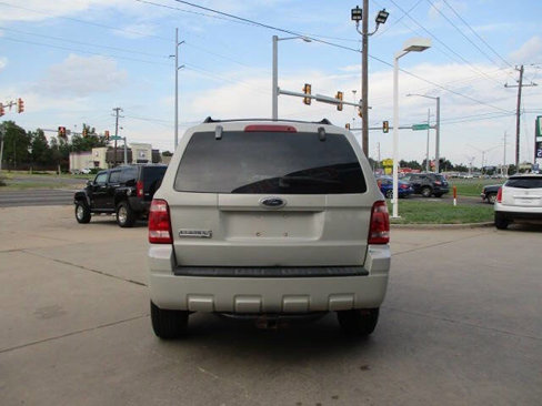 Used 2009 Ford Escape XLT image 3
