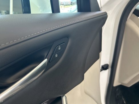 Used 2021 Cadillac XT4 Luxury image 35