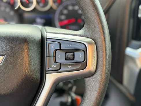 Used 2020 Chevrolet Silverado 1500 LT w/ Trailering Package image 12