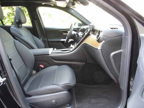 Certified 2025 Mercedes-Benz GLC 300 4MATIC image 18