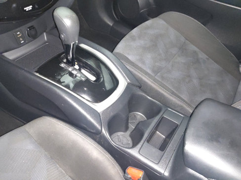Used 2015 Nissan Rogue S image 26