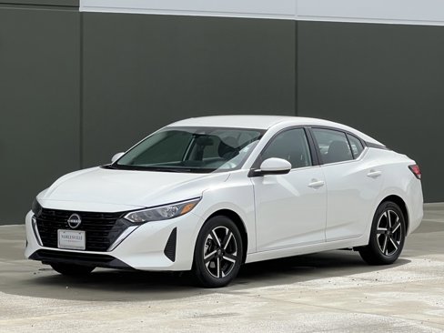Used 2024 Nissan Sentra SV image 1