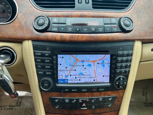 Used 2007 Mercedes-Benz CLS 550 image 17