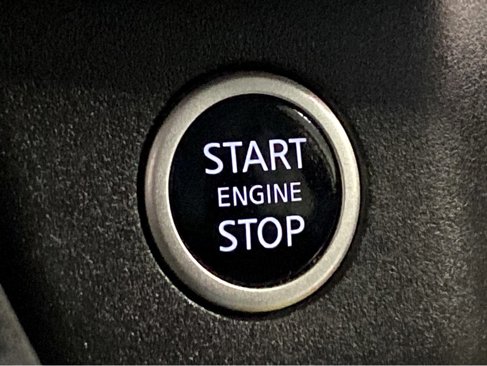 Used 2022 Nissan Rogue SV image 5