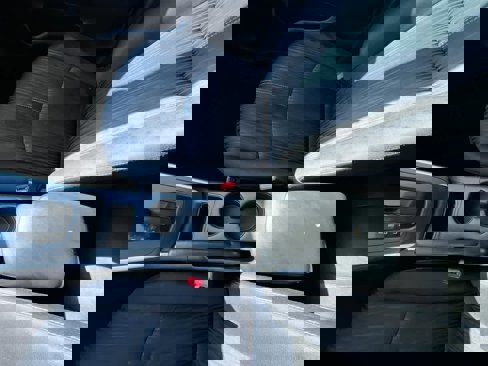 Used 2016 Nissan Sentra SV image 21