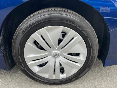 Used 2025 Nissan Leaf S image 49