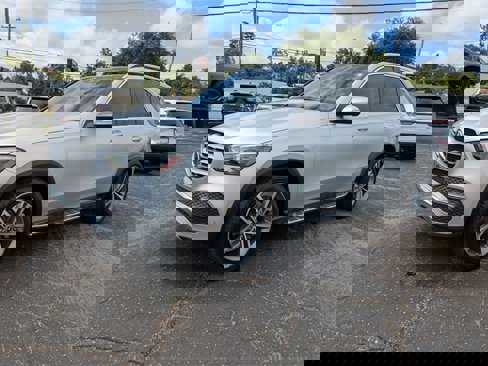 Used 2020 Mercedes-Benz GLE 350 image 8