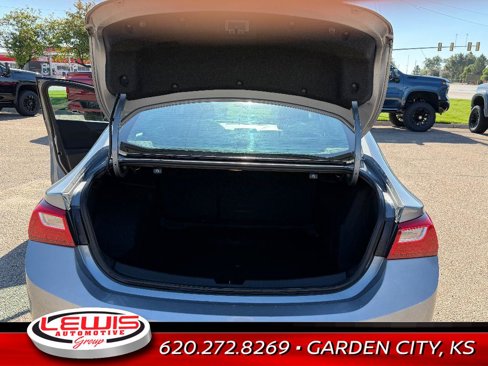 Used 2023 Chevrolet Malibu LT image 12