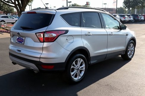 Certified 2018 Ford Escape SE image 11