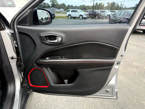 Used 2020 Jeep Compass Trailhawk image 20