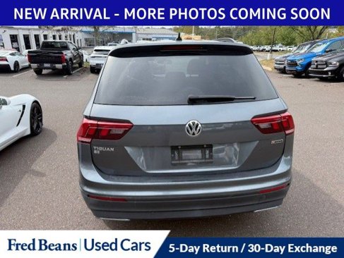 Used 2019 Volkswagen Tiguan SE w/ Panoramic Sunroof Package image 6