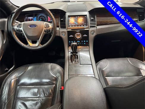 Used 2018 Ford Taurus Limited image 5