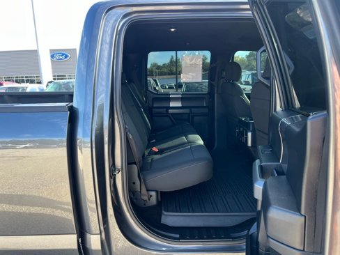 Used 2017 Ford F150 XLT w/ Equipment Group 302A Luxury image 20