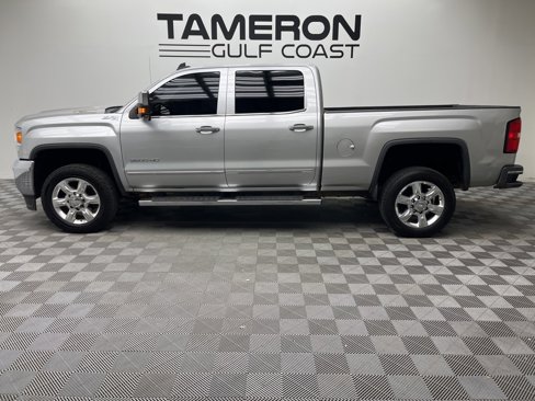 Used 2017 GMC Sierra 2500 SLT w/ Duramax Plus Package image 4