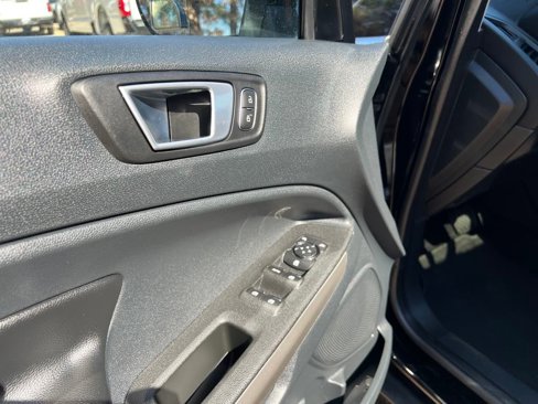 Certified 2020 Ford EcoSport Titanium image 12
