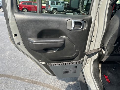 Used 2020 Jeep Wrangler Unlimited Rubicon w/ Quick Order Package 28Y Recon image 16