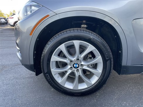 Used 2015 BMW X5 xDrive35i image 9