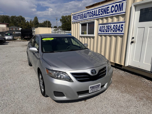 Used 2010 Toyota Camry LE image 1