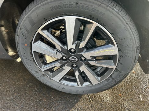 New 2025 Nissan Versa SV w/ Trunk Package image 8