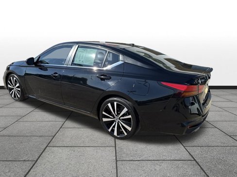 Used 2021 Nissan Altima 2.5 SR image 3