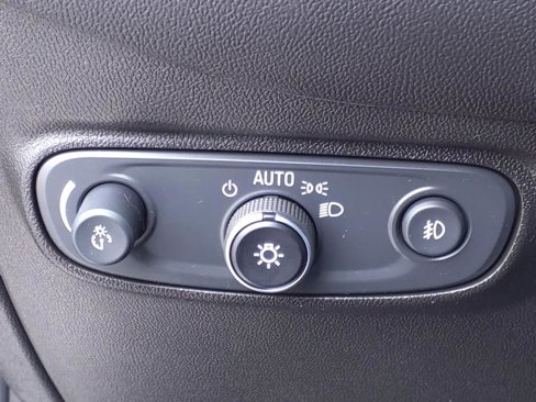 Used 2020 Chevrolet Equinox LT w/ Midnight Edition image 15