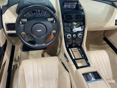 Used 2016 Aston Martin DB9 GT image 10