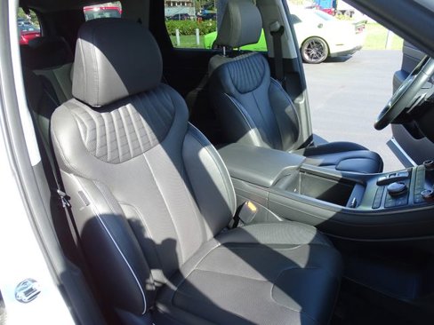 Used 2024 Hyundai Palisade Limited image 17