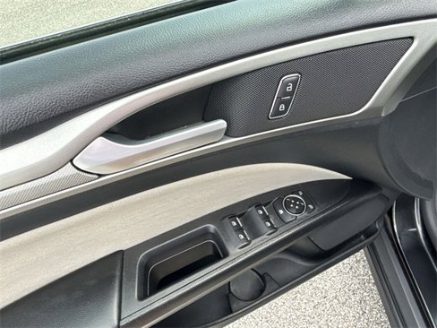 Used 2020 Ford Fusion S image 20