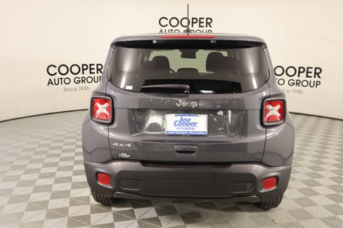 Used 2023 Jeep Renegade Latitude image 22