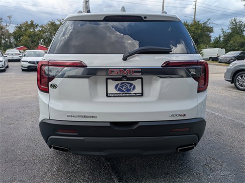 Used 2022 GMC Acadia AT4 w/ Technology Package image 5