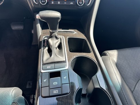 Used 2020 Kia Optima EX image 17