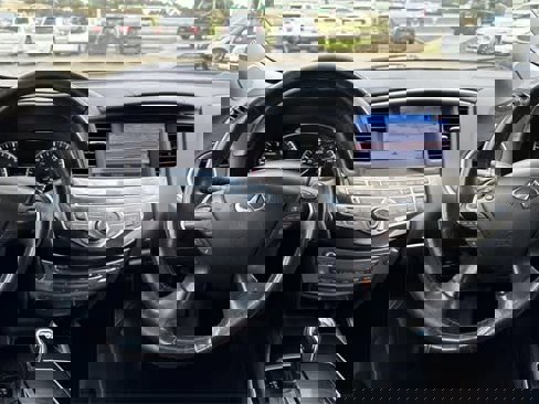 Used 2016 INFINITI QX60 AWD w/ Driver Assistance Package image 16