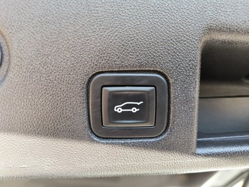 Used 2019 Chevrolet Equinox LT image 14