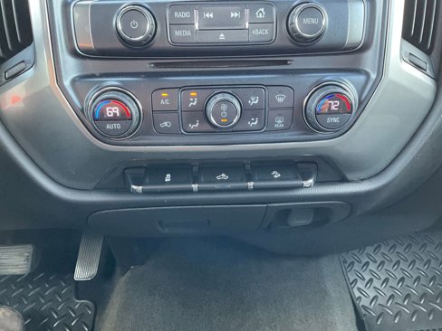 Used 2018 Chevrolet Silverado 1500 LT w/ All Star Edition image 9