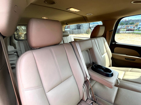 Used 2014 Chevrolet Suburban LT image 53