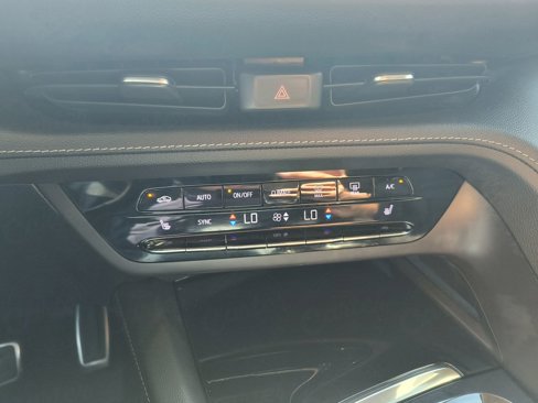 Used 2023 Buick Envision Preferred image 21