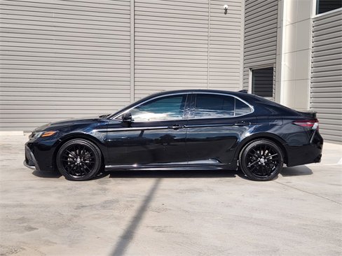 Used 2021 Toyota Camry XSE w/ Carpet Mat Package (TMS) image 5