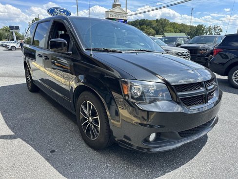 Used 2019 Dodge Grand Caravan GT image 3