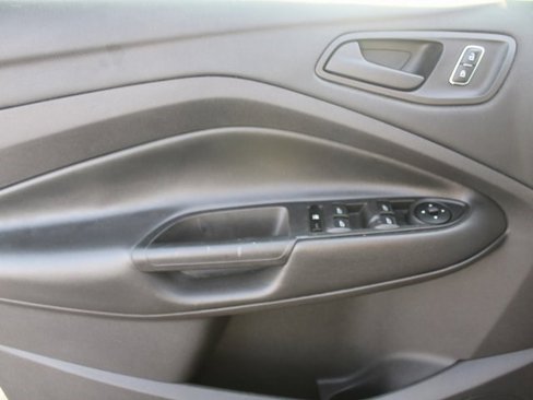Used 2015 Ford Escape S image 18