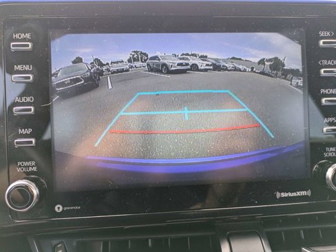 Used 2021 Toyota C-HR XLE image 20