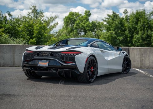 New 2025 McLaren Artura Spider image 19