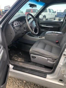 Used 2002 Ford Explorer Sport Trac image 12