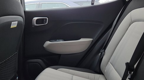 New 2026 Hyundai Venue SEL image 17