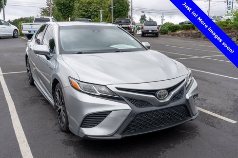 Used 2018 Toyota Camry L image 1