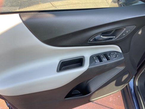 Used 2019 Chevrolet Equinox LS w/ LS Convenience Package image 8
