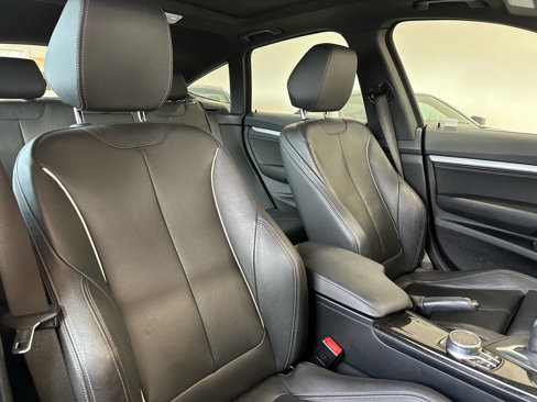Used 2018 BMW 330i Gran Turismo xDrive image 14