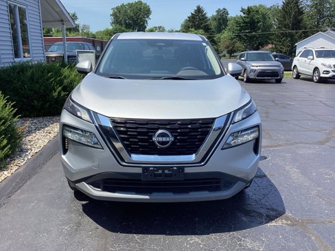 Used 2023 Nissan Rogue SV image 3