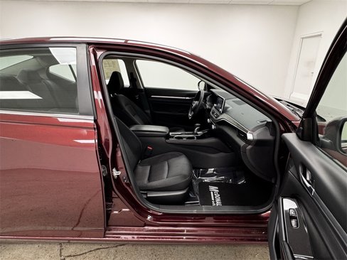 Used 2023 Nissan Altima 2.5 SV image 16